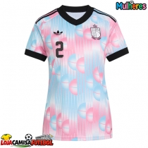 Camisa de Futebol Bélgica Zeno Debast #2 Equipamento Secundário Mulheres Mundo 2026 Manga Curta